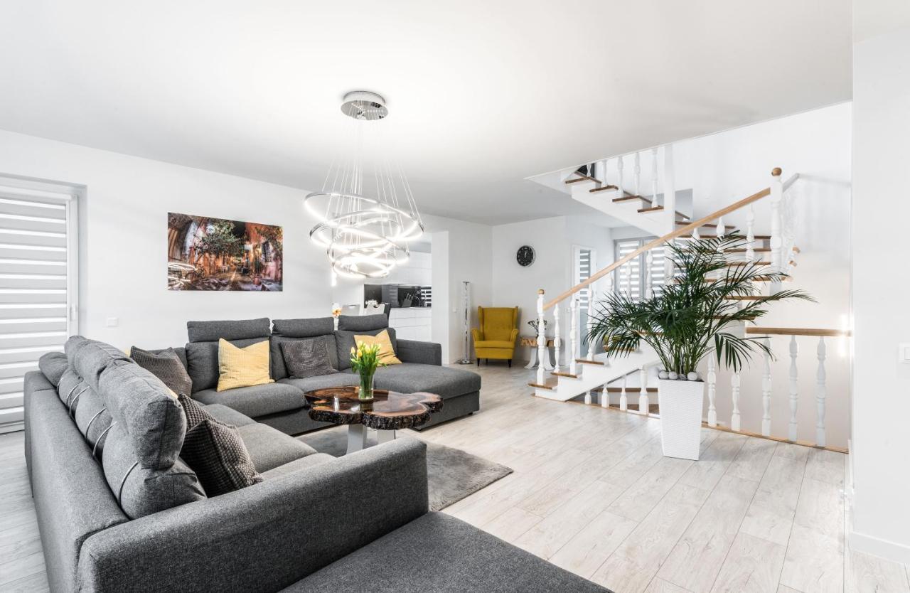Villa House Poznan * Sauna * Екстер'єр фото