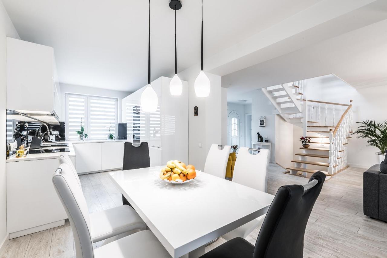 Villa House Poznan * Sauna * Екстер'єр фото